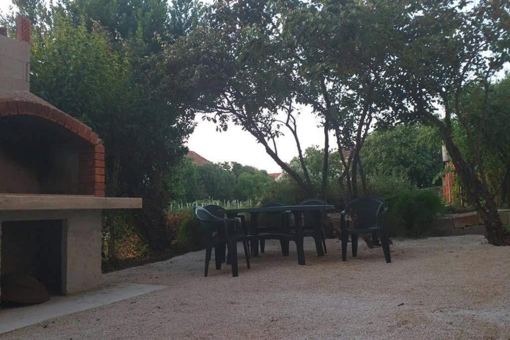 Apartman Greta Sukošan Esterno foto