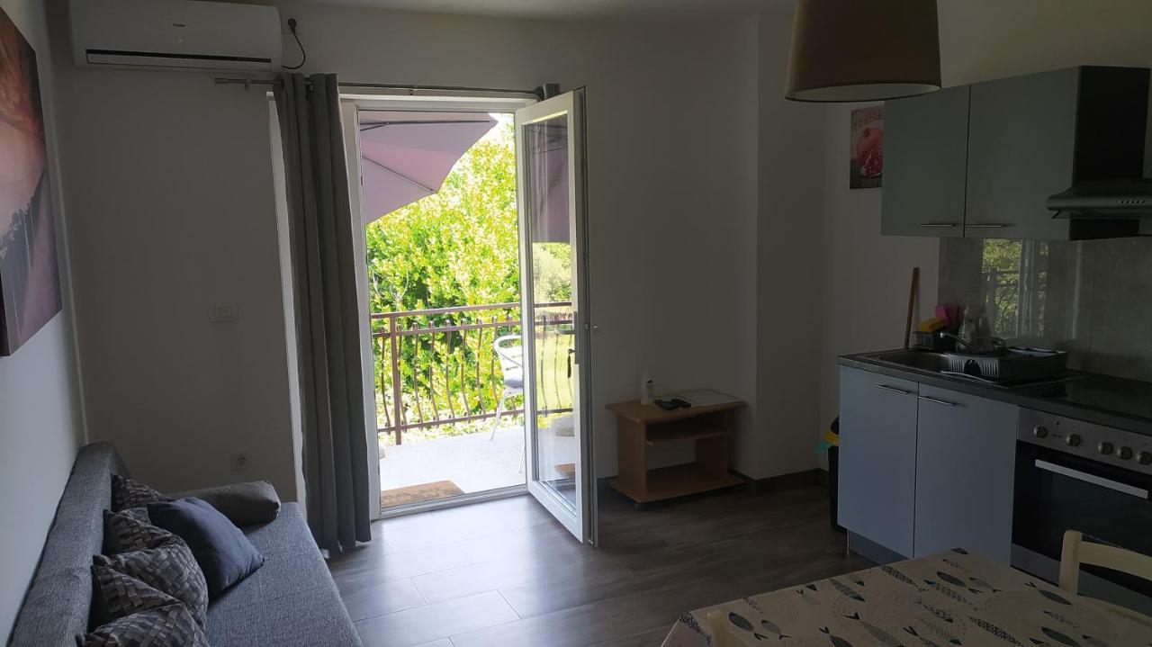 Apartman Greta Sukošan Esterno foto