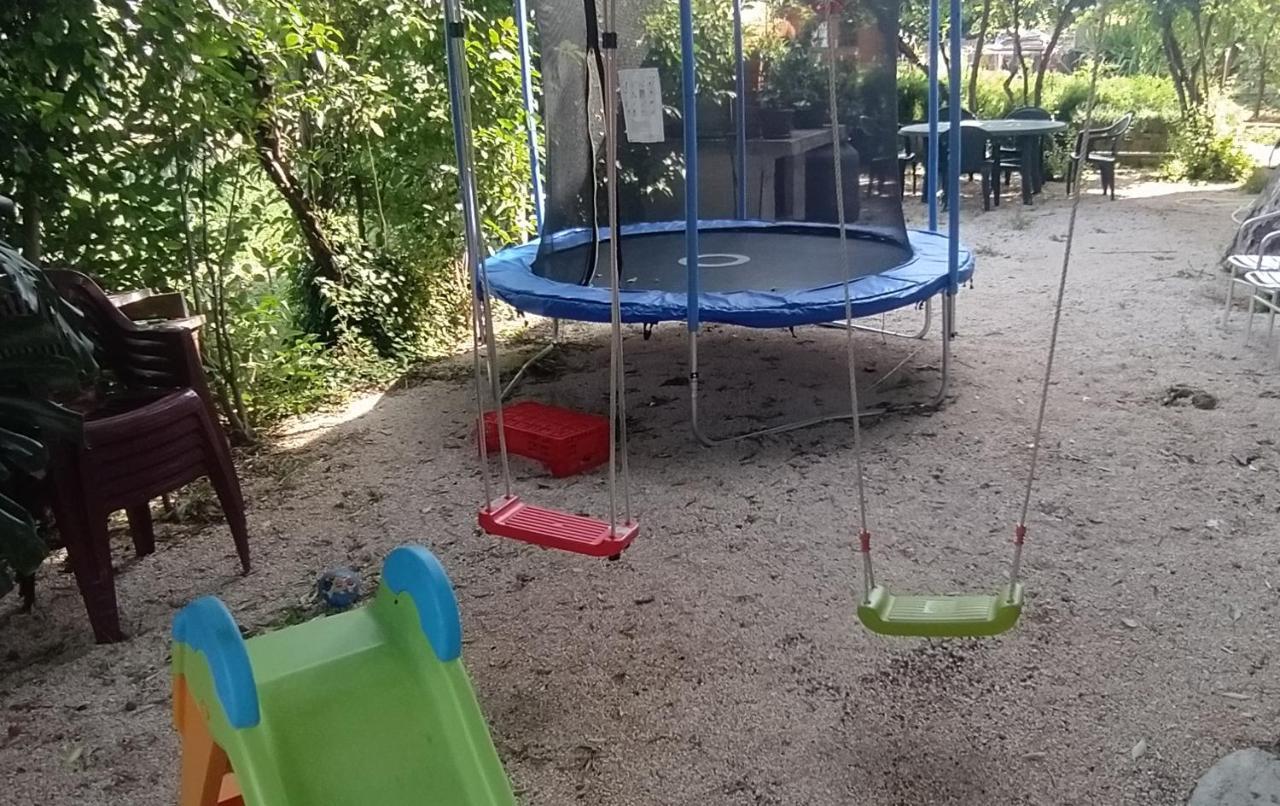 Apartman Greta Sukošan Esterno foto